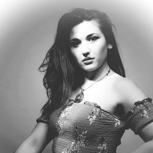 Meet your Posher, Brianna